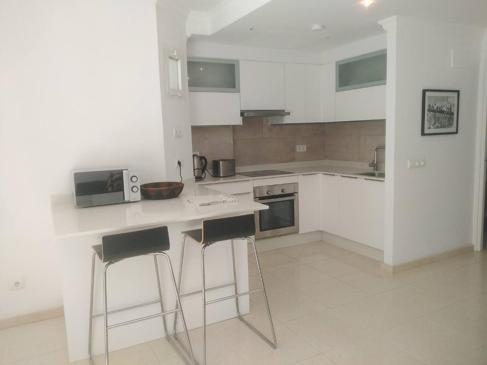 2 Bed Gf Near Puerto Banus