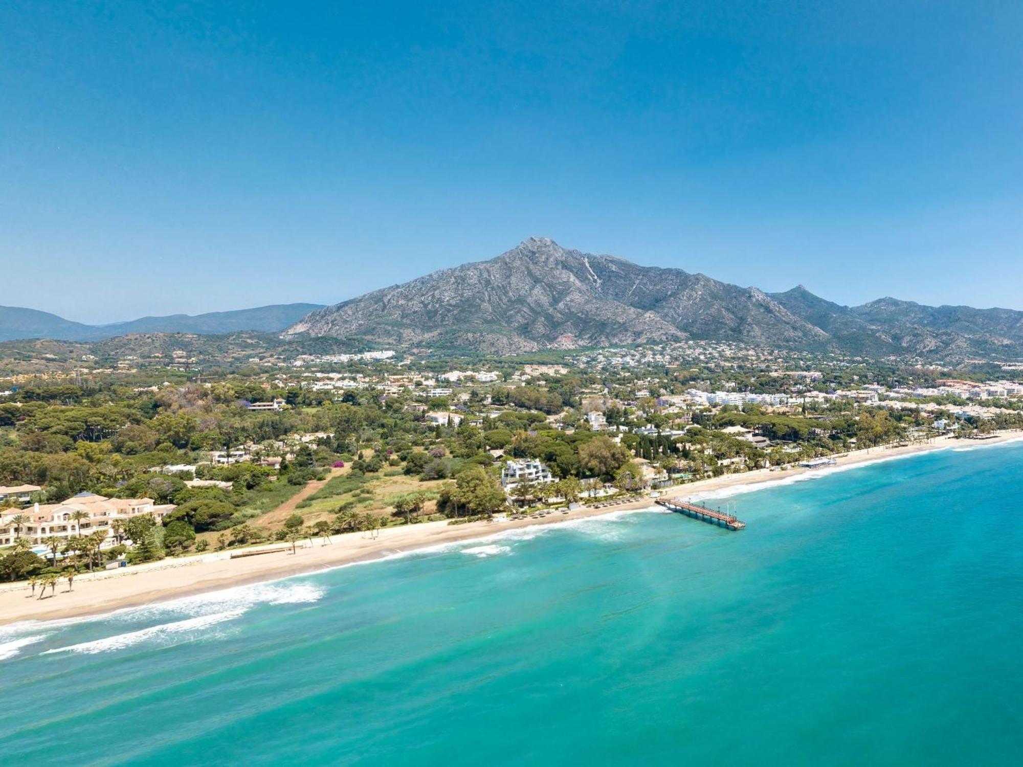 2 Bed Gf Near Puerto Banus Apartamento